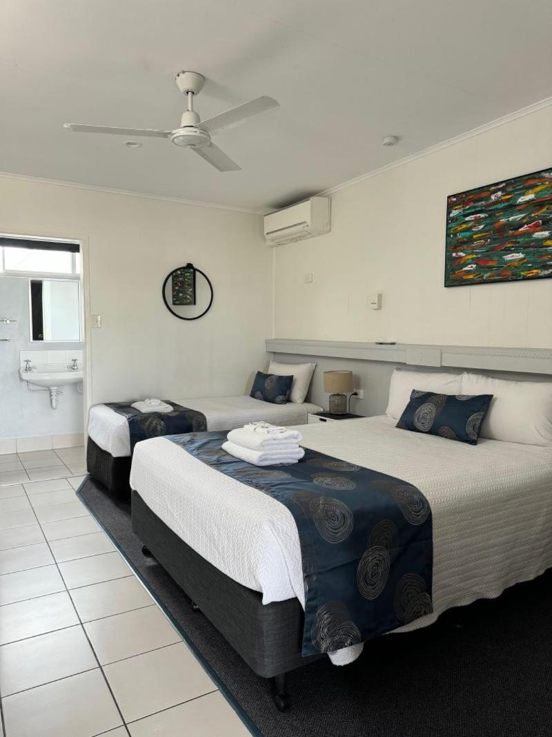 Charm City Motel Bundaberg Esterno foto